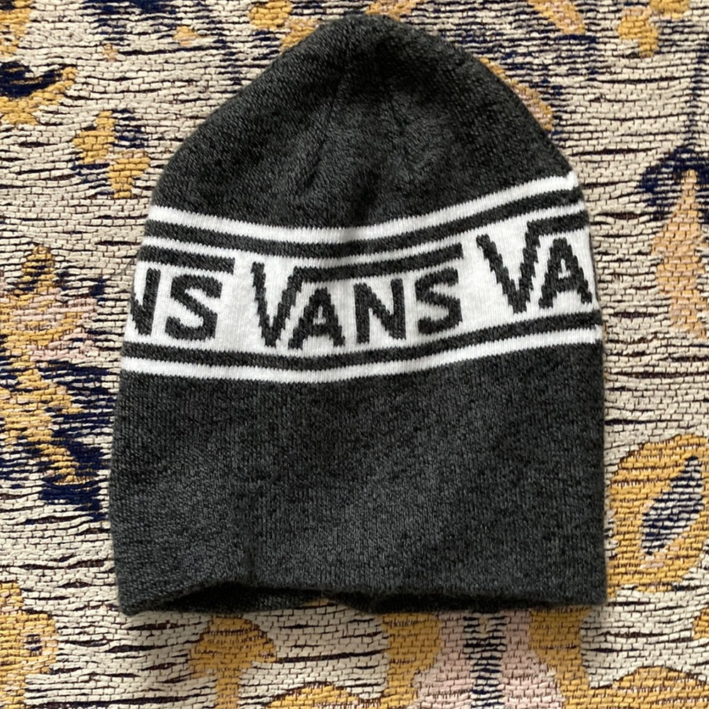 One size fits all Vans beanie hat